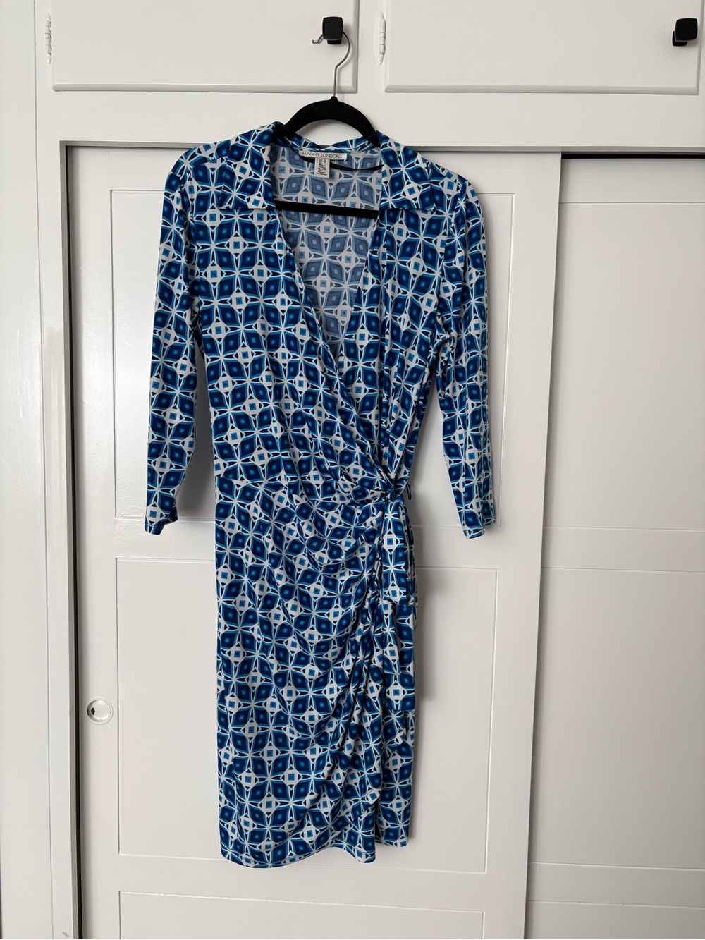 Maggy London Blue & White Geometric Wrap Dress